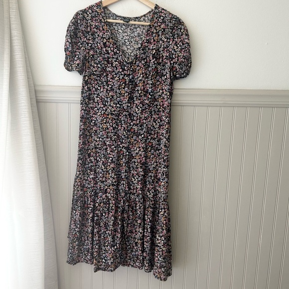 wild fable Dresses & Skirts - Wild Fable XS Rayon Black Floral Midi Dress